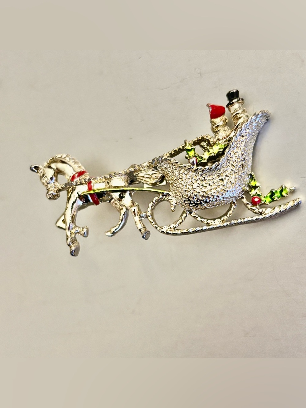 Signed Gerry’s Christmas Horse-drawn sleigh Brooch